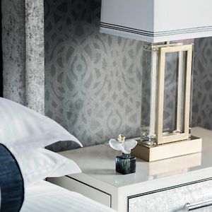 Grand Deluxe King Room